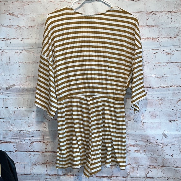 Urban Outfitters romper shorts big sleeves deep v neck mustard white stripe - Picture 6 of 8